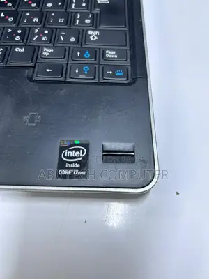 Laptop Dell Latitude E7240 4GB Intel Core i7 SSD 128GB