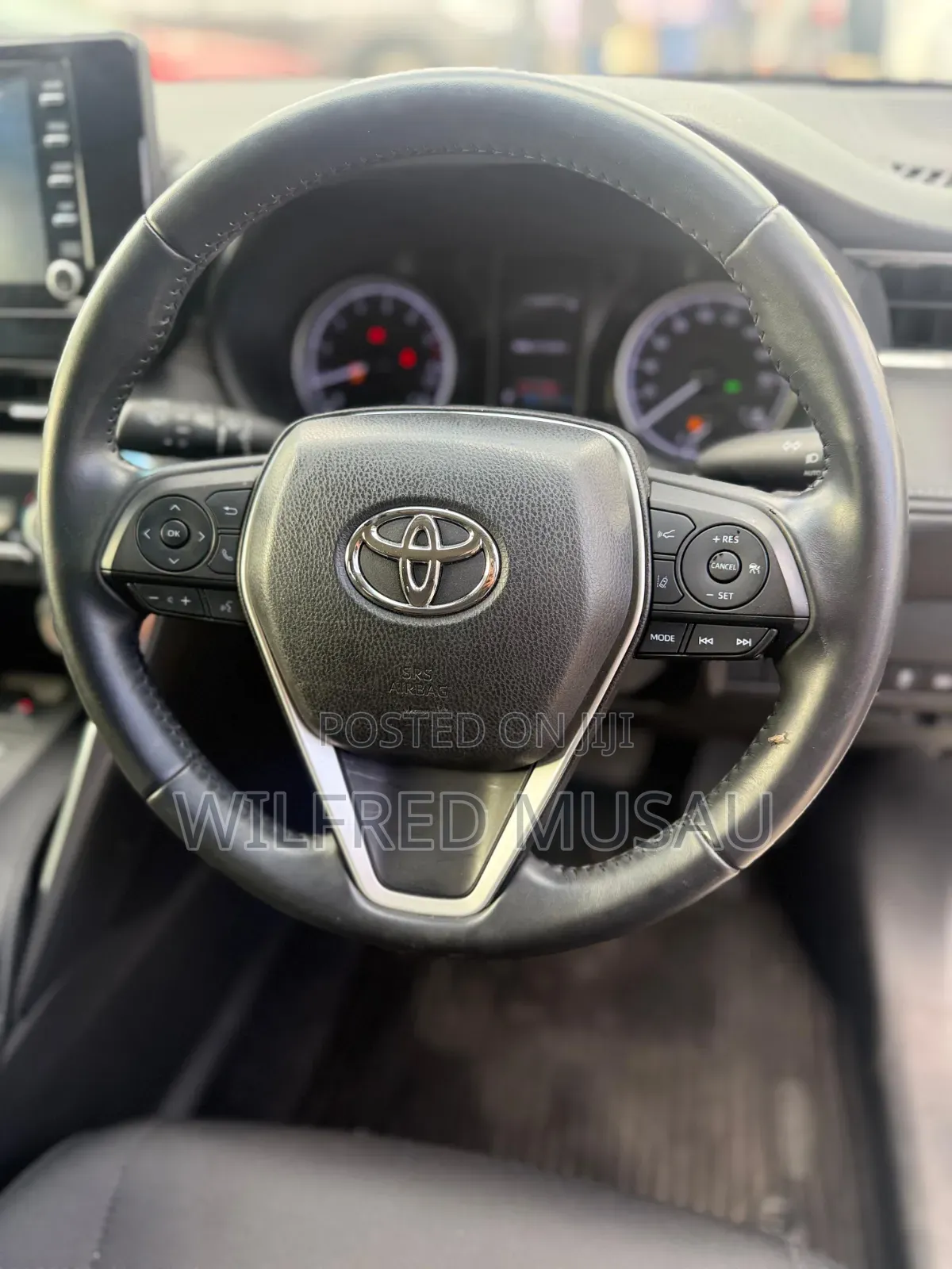 Toyota Harrier 2.0 2021 White