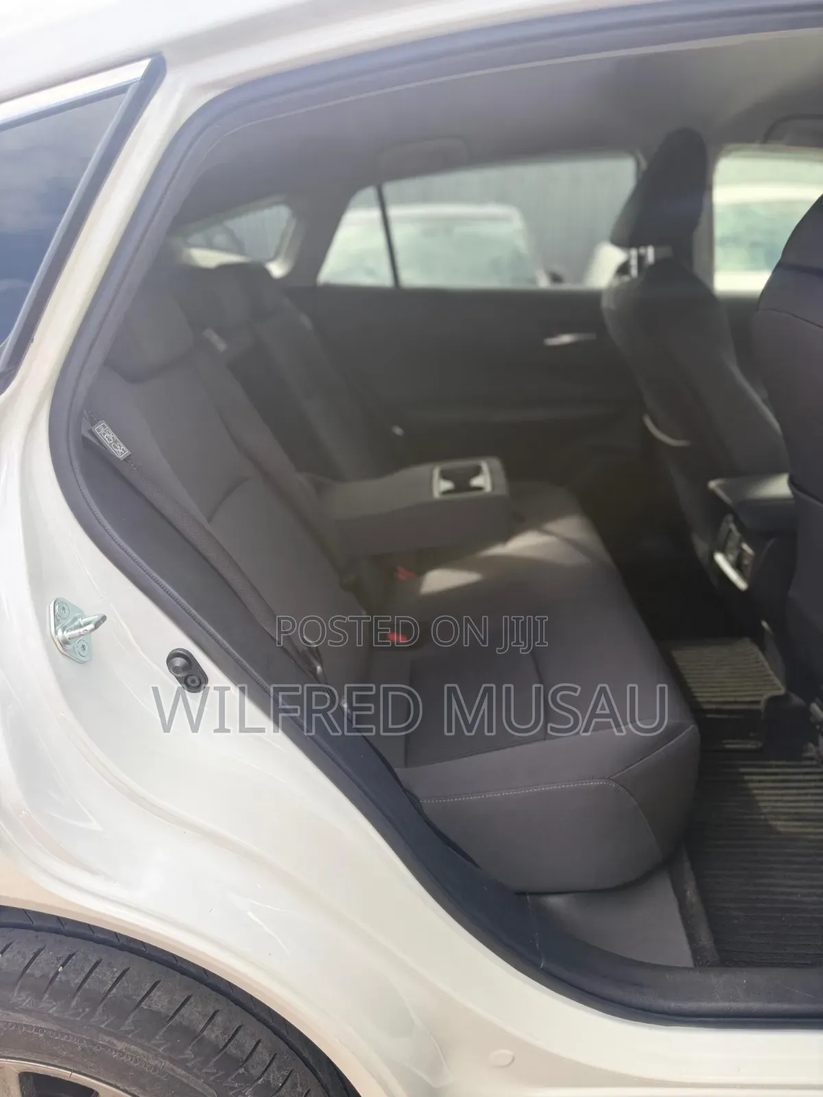 Toyota Harrier 2.0 2021 White
