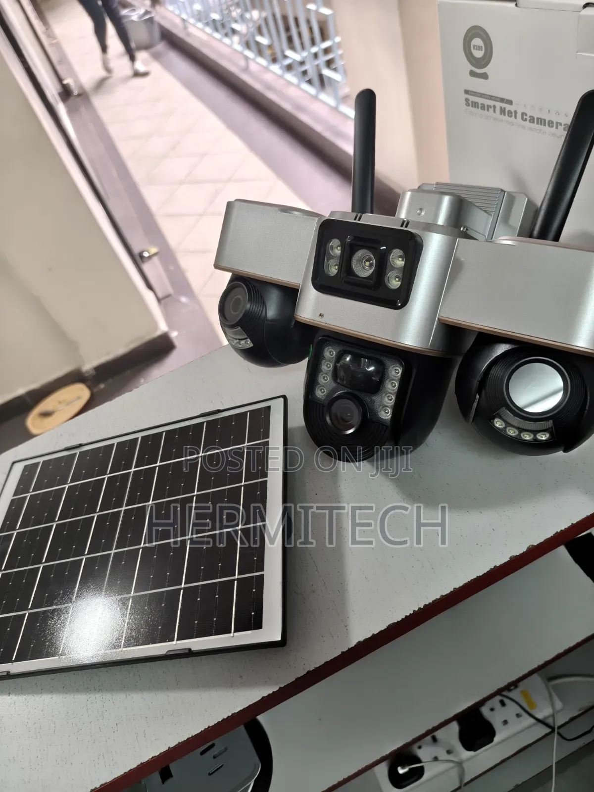 Triple Lens CCTV Solar Model Uses 4g Sim Card Support Sd/Cloud Storage