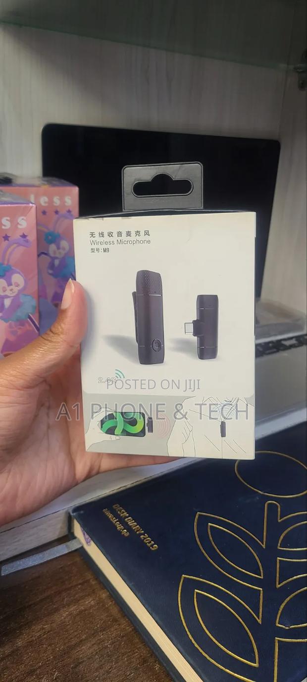 M9 Wireless Microphone - thumbnail 2