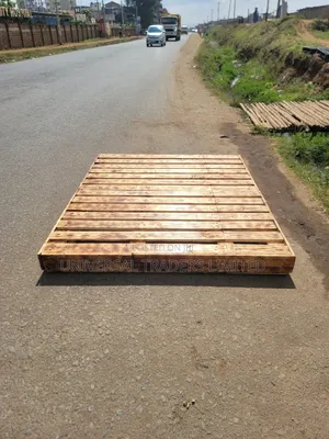 Detachable Pallets Beds ; 5 by 6