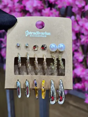 Luxury Look Earrings Set – Affordable Price