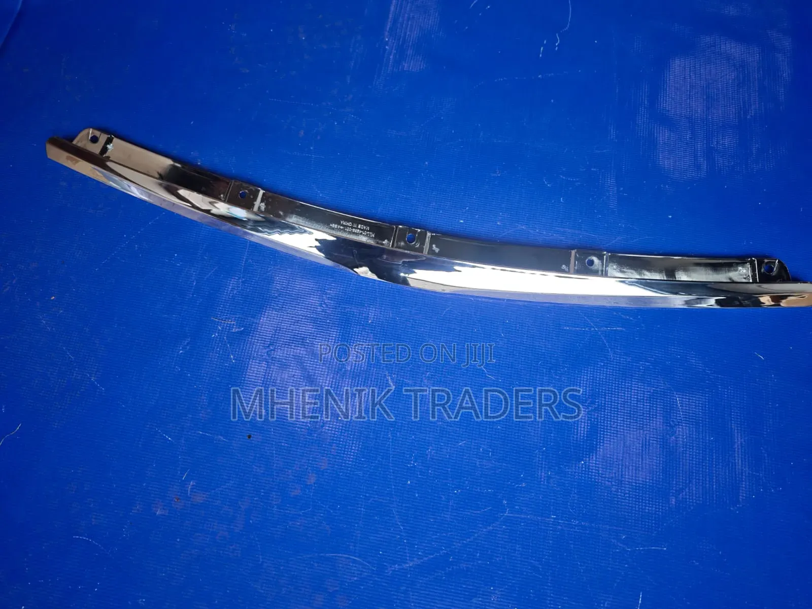 Premio 265 Bonnet Chrome