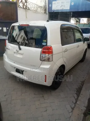 Toyota Spade 1.5 2019 White