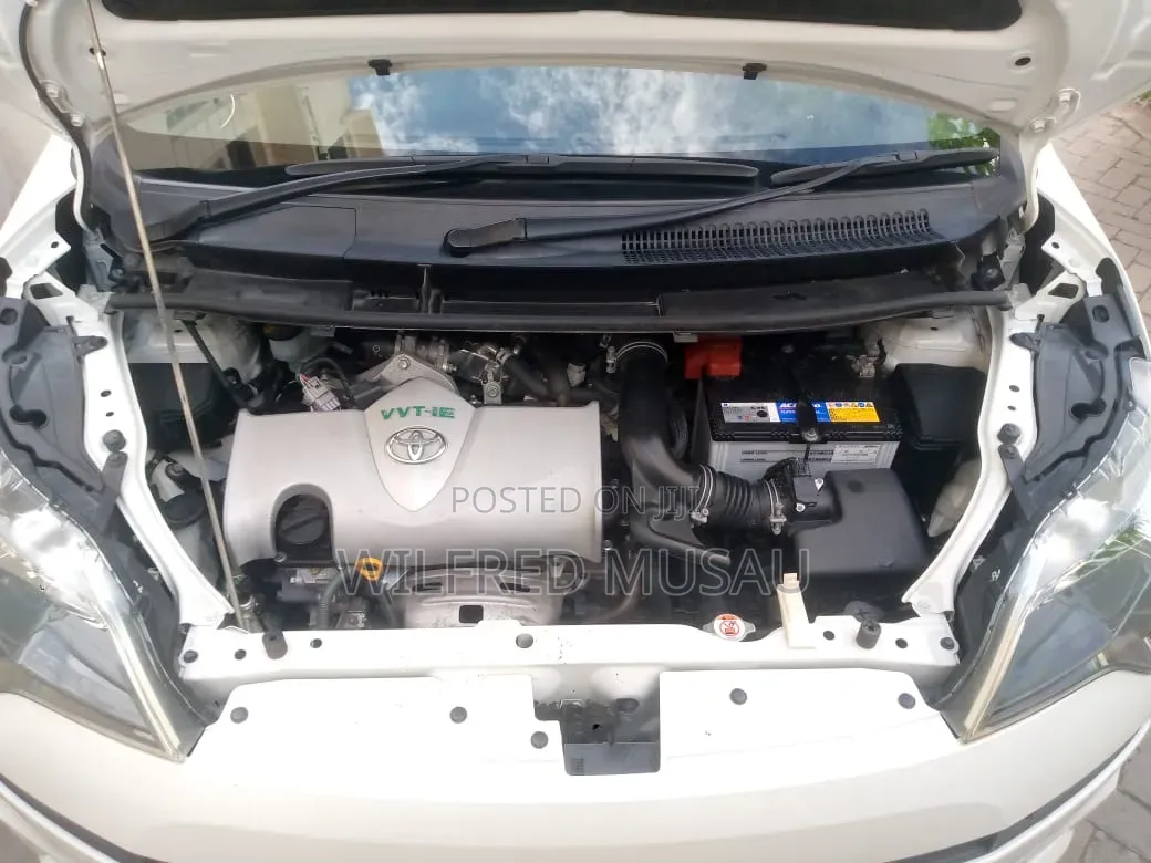 Toyota Spade 1.5 2019 White