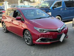 Toyota Auris 2019 Red