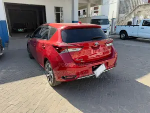Toyota Auris 2019 Red