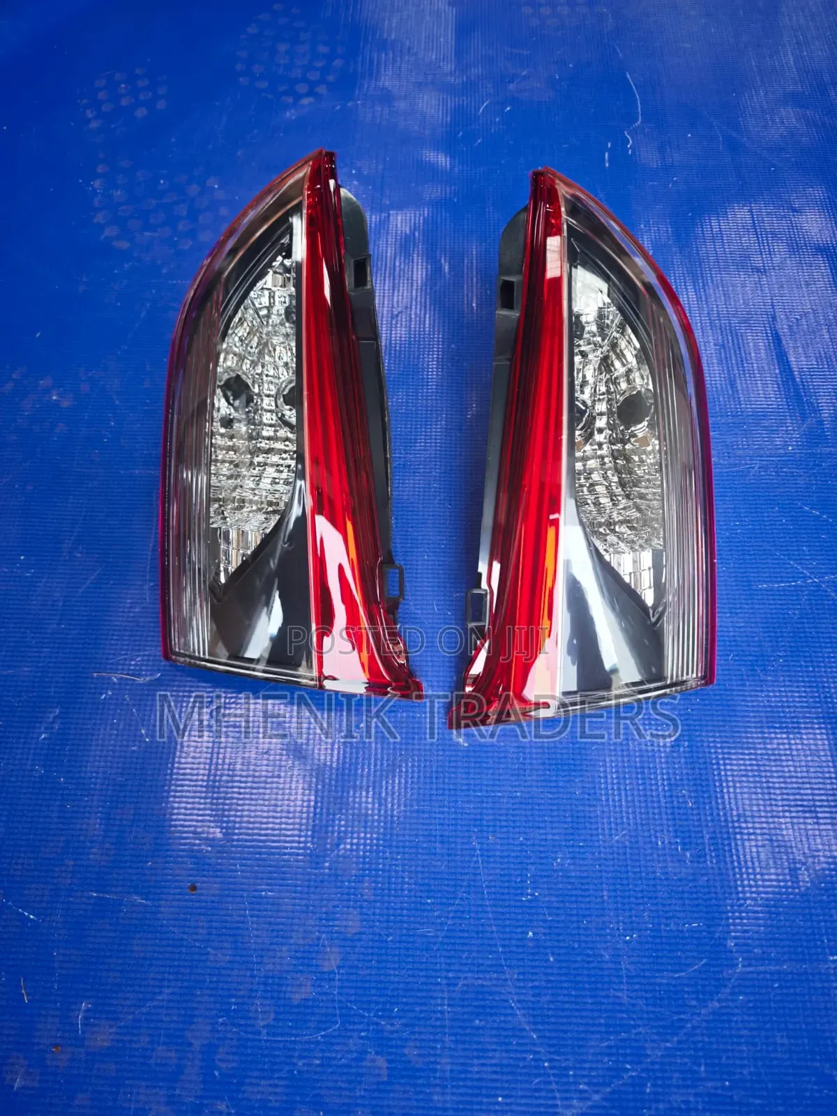 Mazda Axella Boot Lamp 2017
