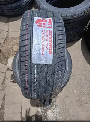 235/45r18 Zextour