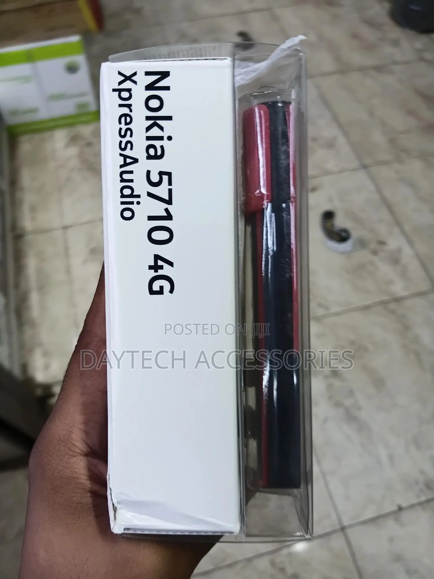 New Nokia 5710 XpressAudio White