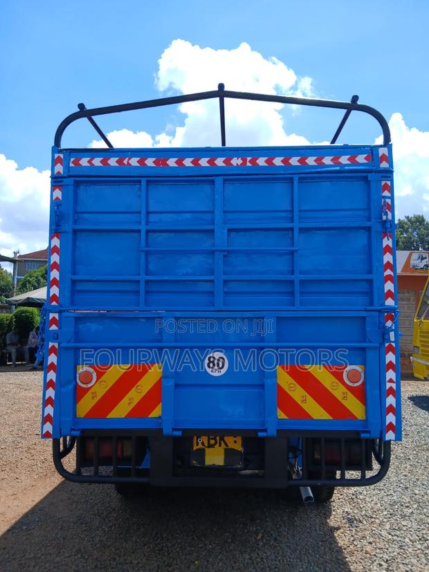 Isuzu Elf KBK - thumbnail 3