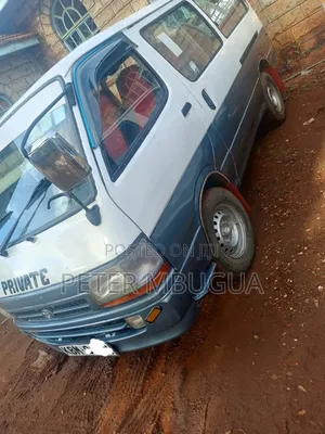 Toyota HiAce 2003 White