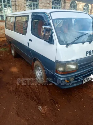 Toyota HiAce 2003 White