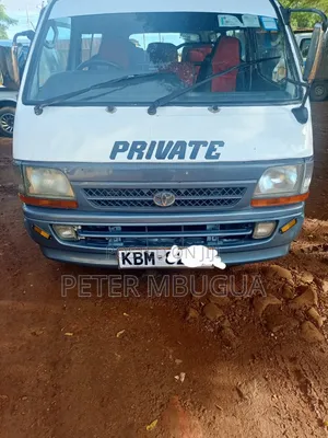 Toyota HiAce 2003 White