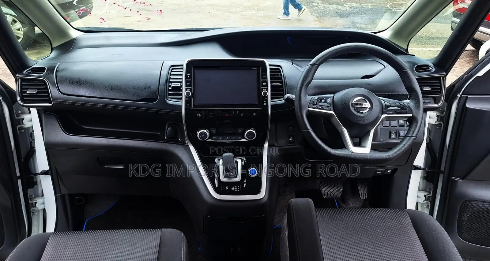 Nissan Serena 2019 White