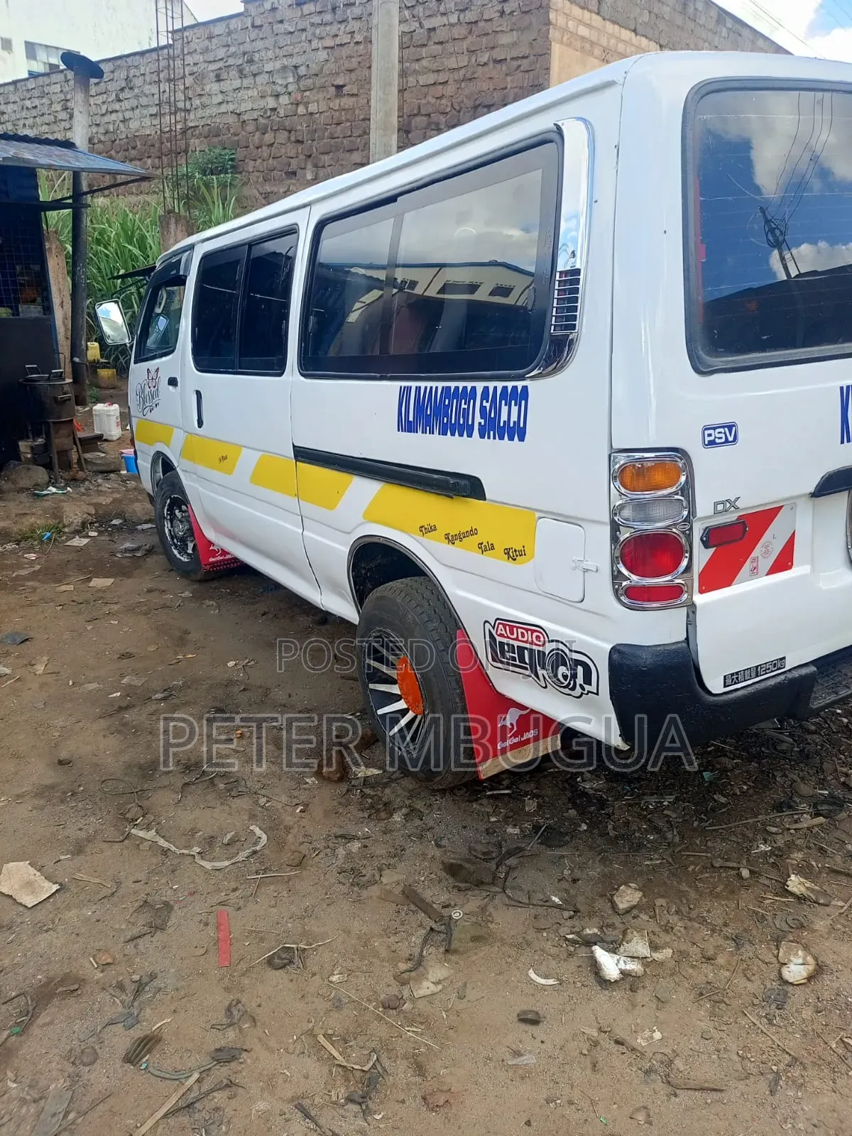 Toyota HiAce 2003 White
