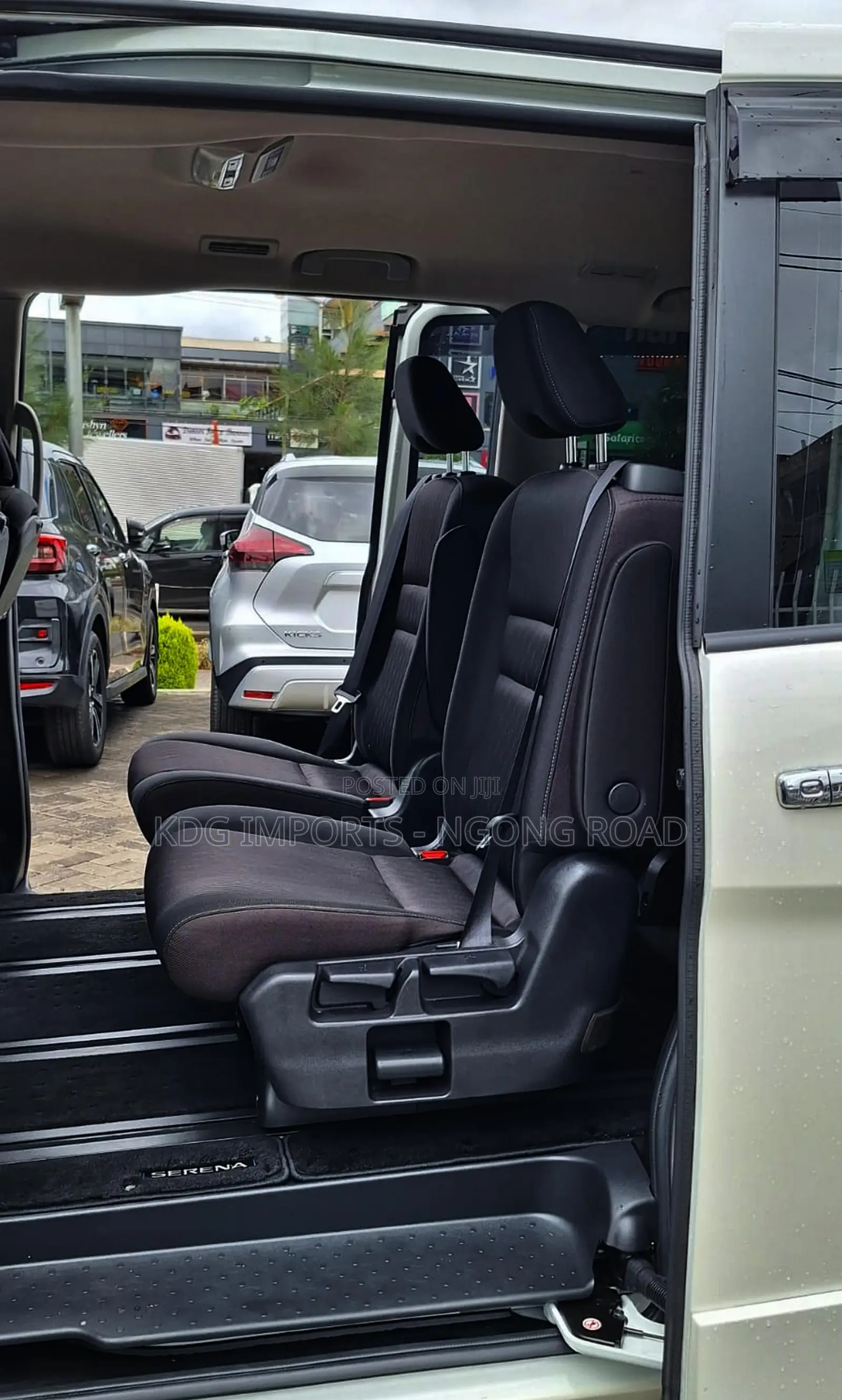 Nissan Serena 2019 White