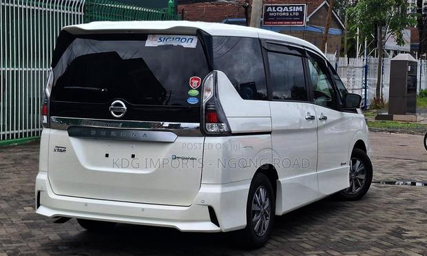 Nissan Serena 2019 White - thumbnail 13