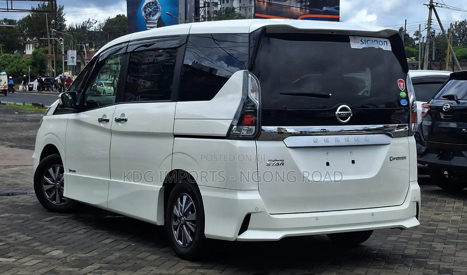 Nissan Serena 2019 White