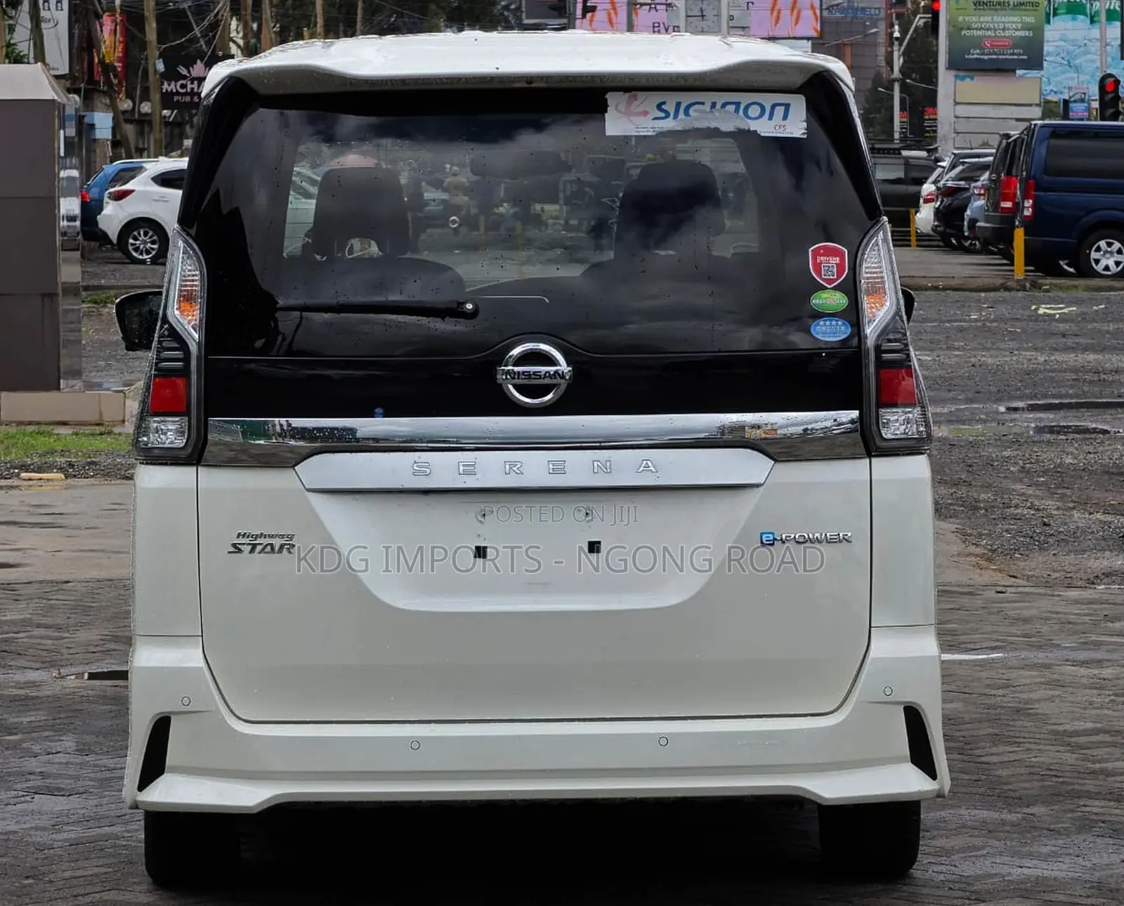 Nissan Serena 2019 White