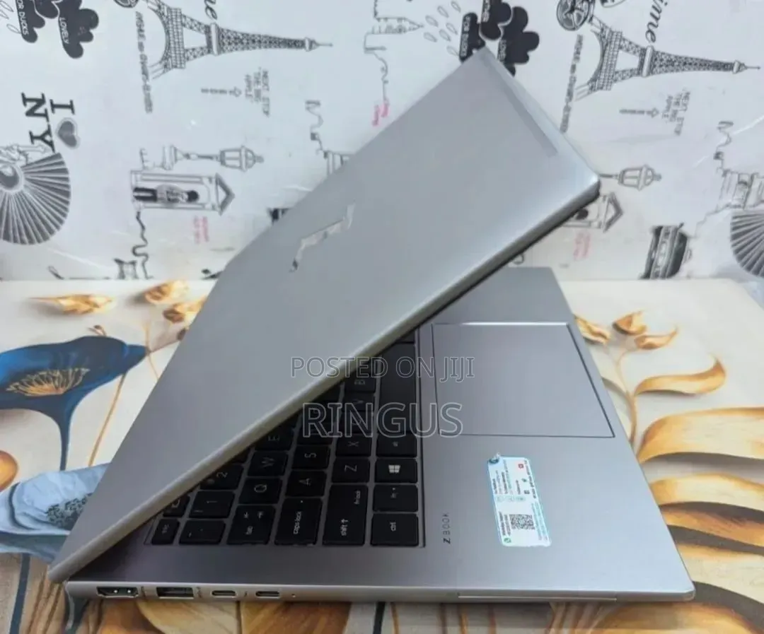 Laptop HP ZBook Firefly G8 8GB Intel Core i5 SSD 256GB