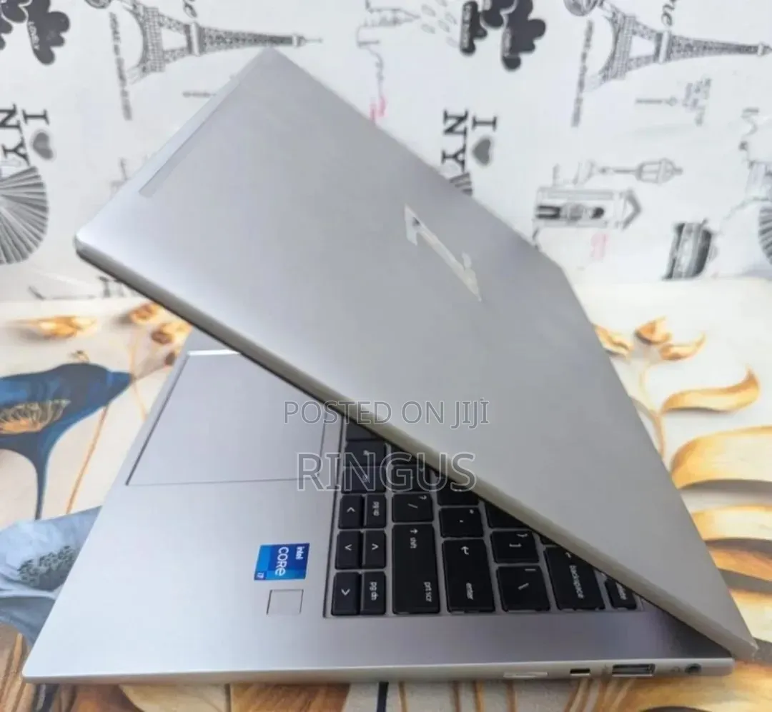 Laptop HP ZBook Firefly G8 8GB Intel Core i5 SSD 256GB