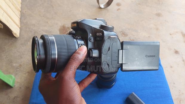 Canon 80d With a 18-55mm Lens and a Yongnuo 50mm Prime Lens