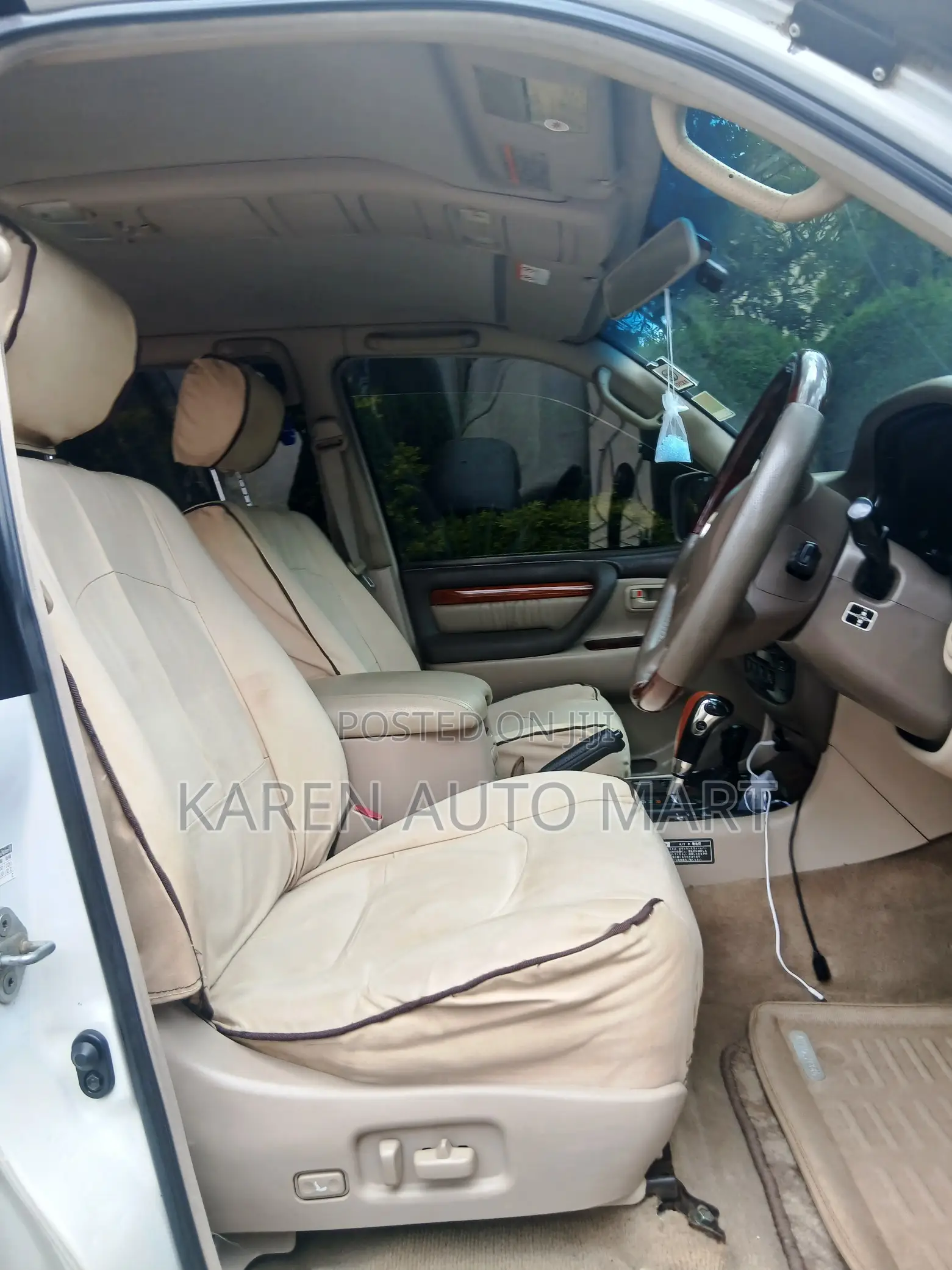 Toyota Land Cruiser 2003 White