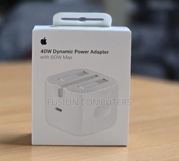 Apple 40 W Adapter - main view
