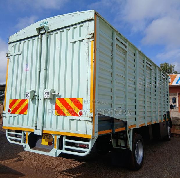 Mitsubishi Fuso F1 - thumbnail 6