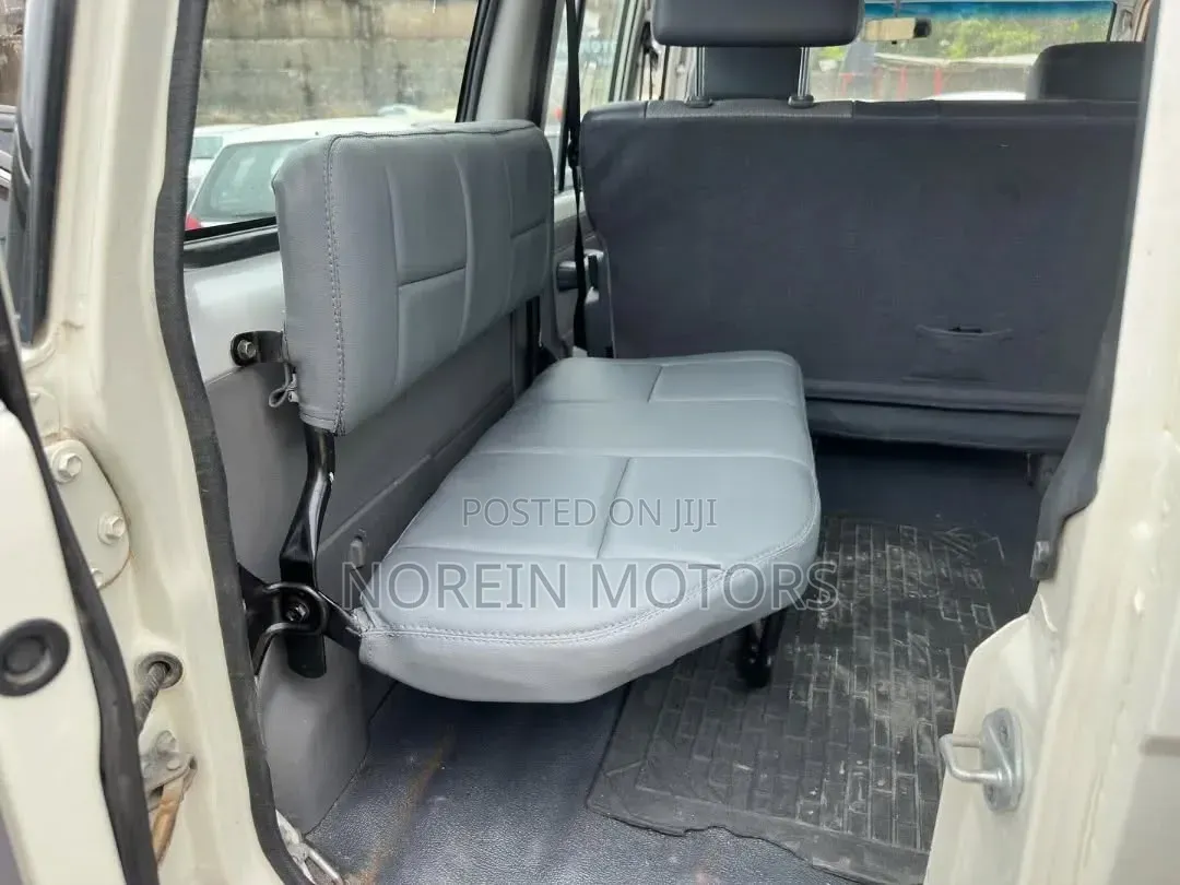 Toyota Land Cruiser 2019 White