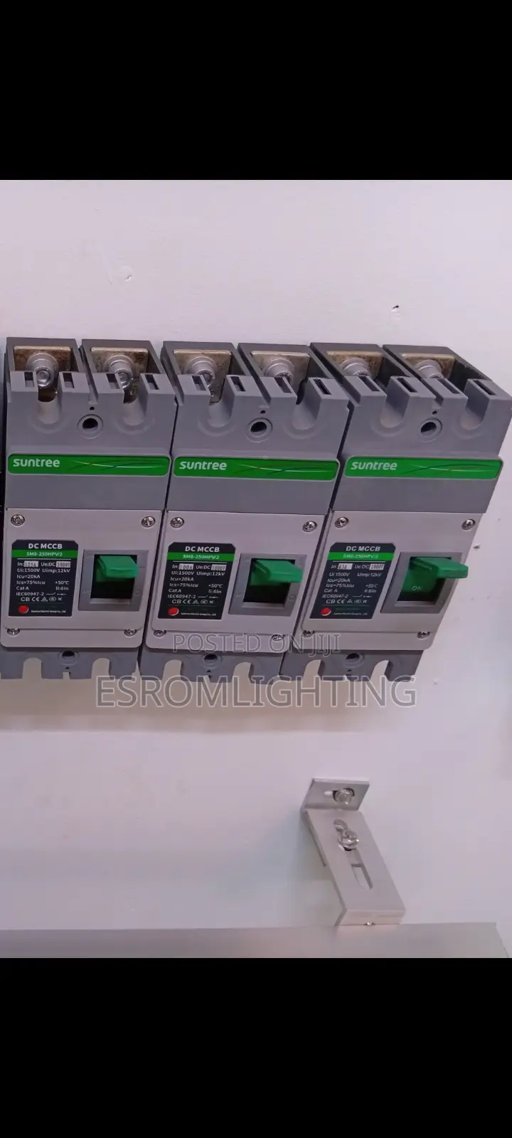 Suntree Dc McCb 63a/100a/125a — Solar Circuit Breaker