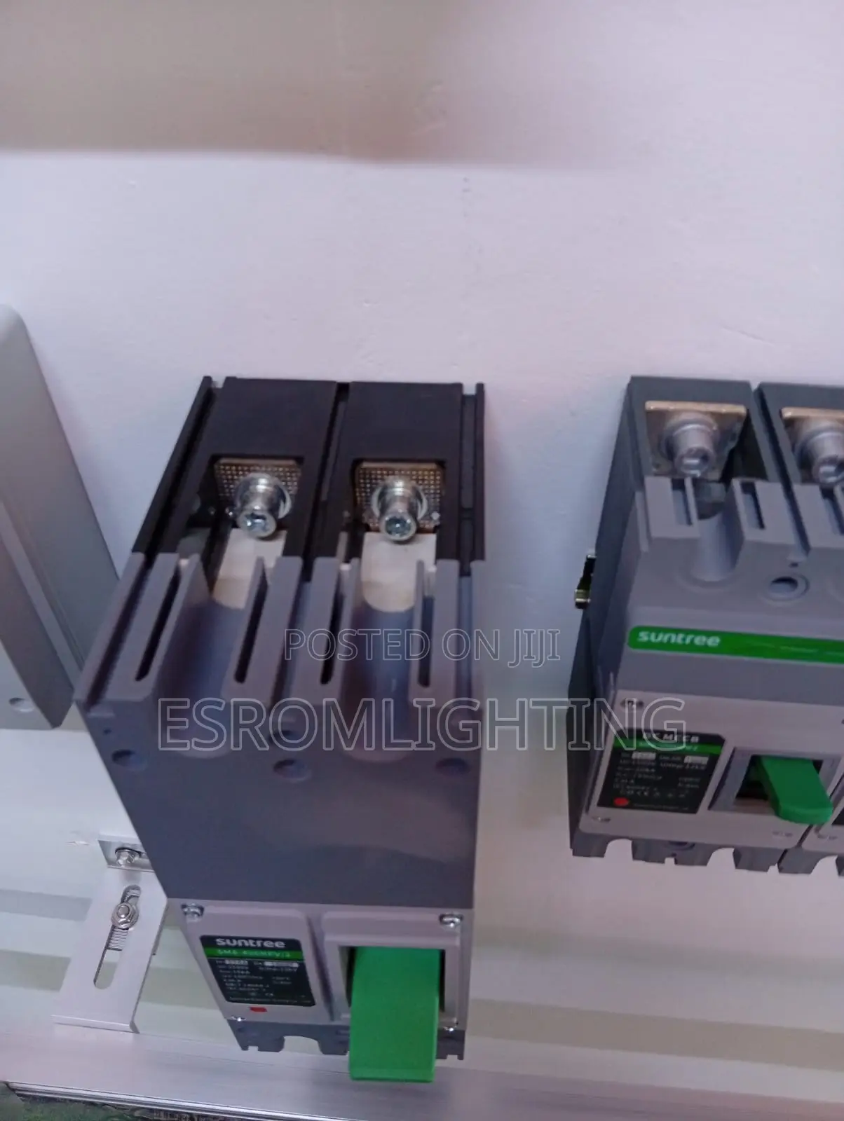 Suntree Dc McCb 63a/100a/125a — Solar Circuit Breaker