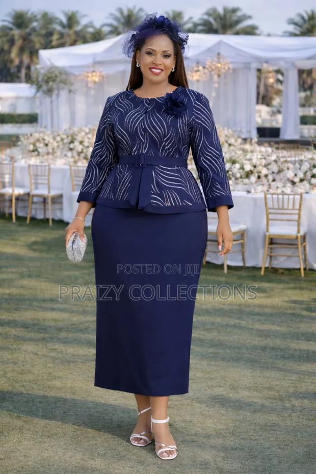 Straight Elegant Mama's Dress - thumbnail 5