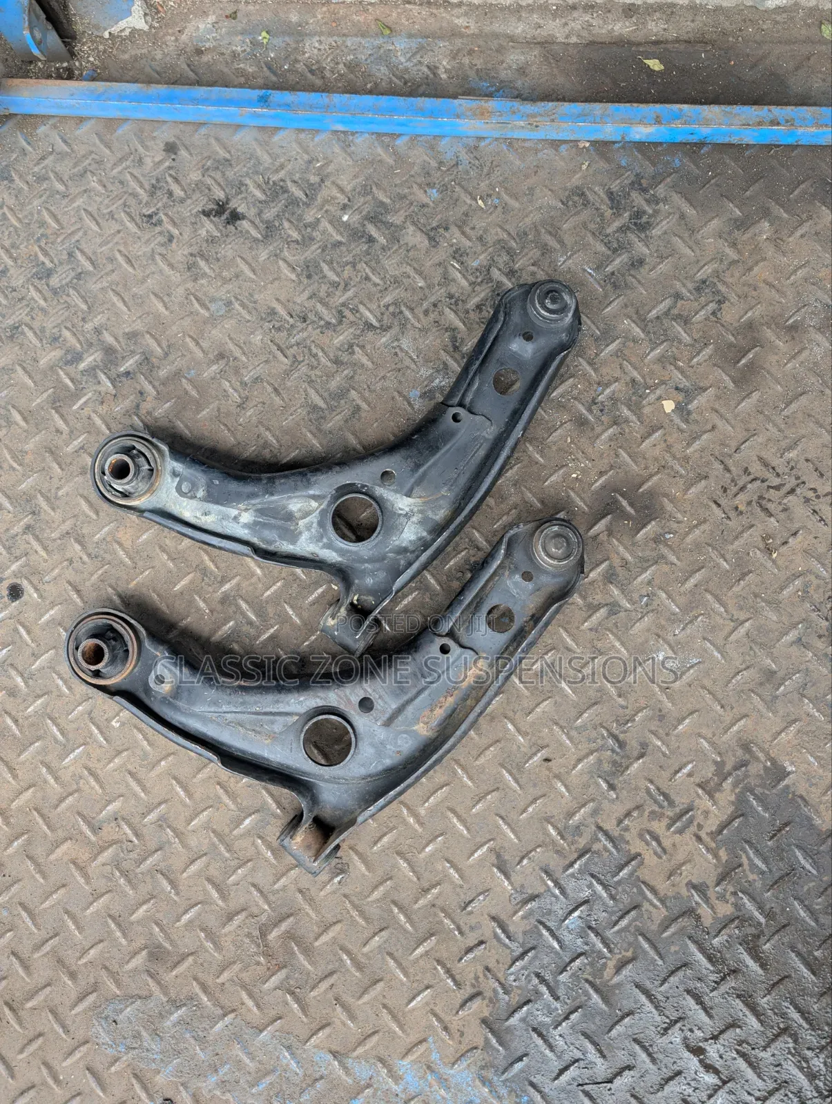 Toyota Fielder Control Arm