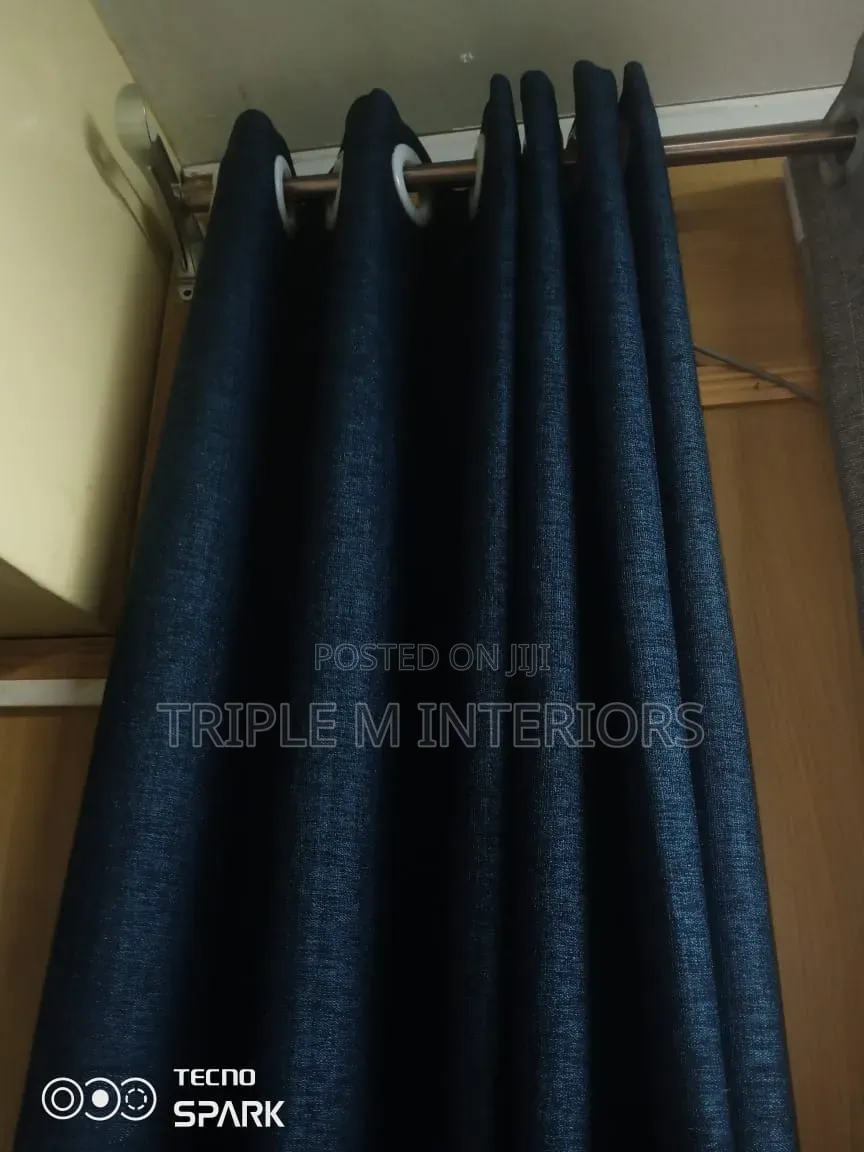 Black Gunia Drape