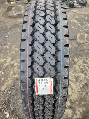 12 R22.5 Bridgestone Tyres (Japan)