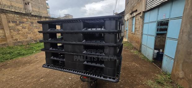 Plastic Pallets – High Quality Strong for Warehouse Export Use.0d2