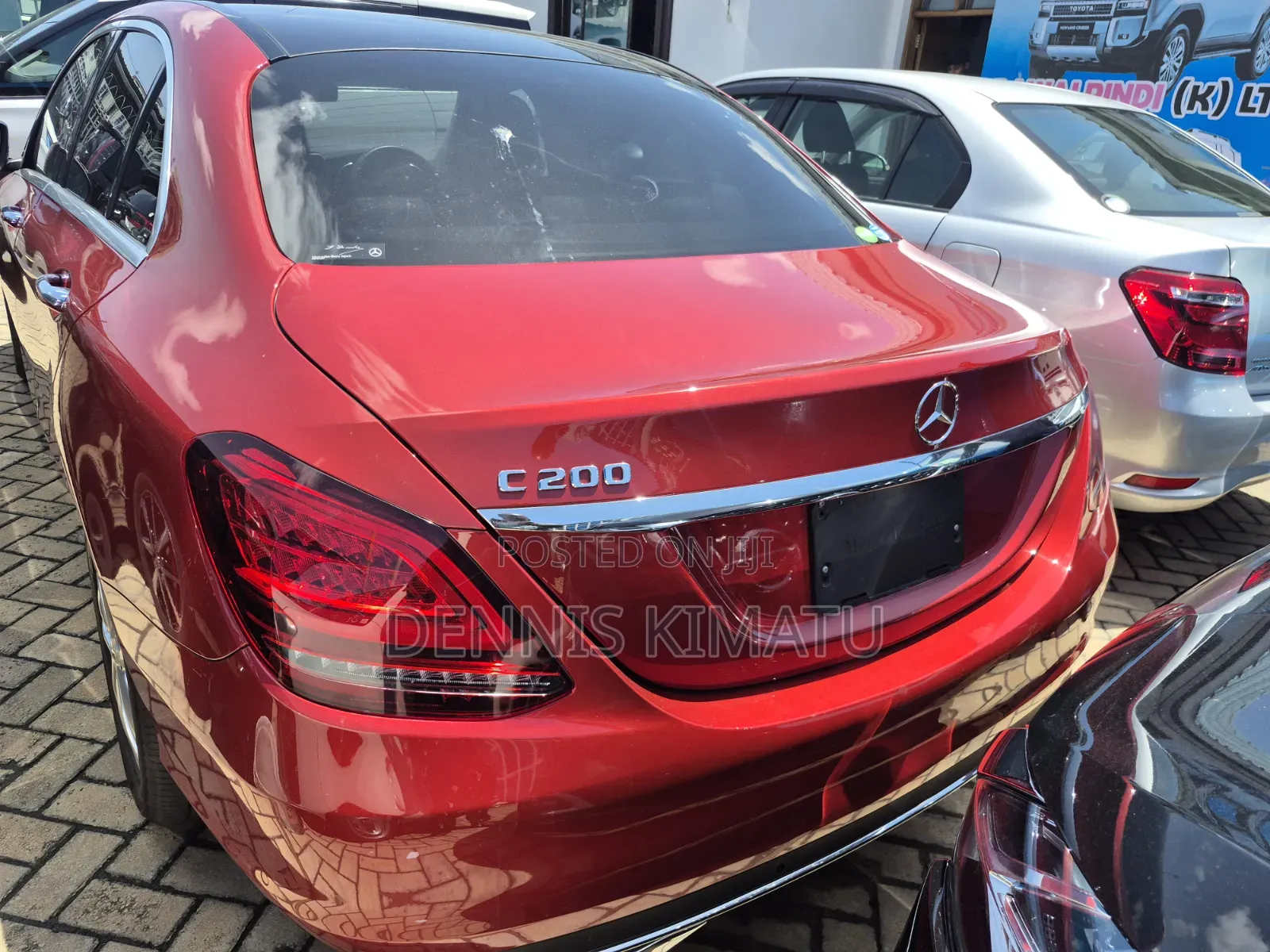 Mercedes-Benz C200 2019 Maroon