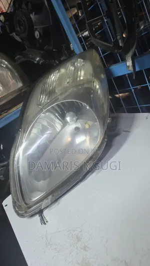 Vitz 2008 Xenon Headlight