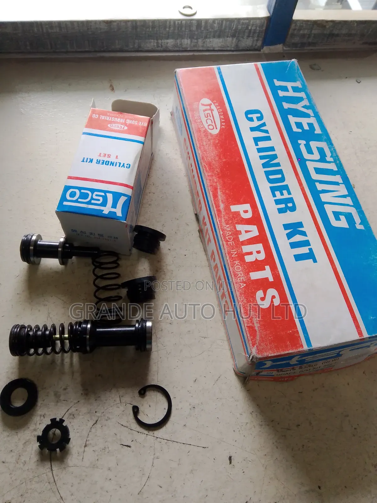 Brake Master Cylinder Kit Hyundai Grace(Hye Sung Brand)