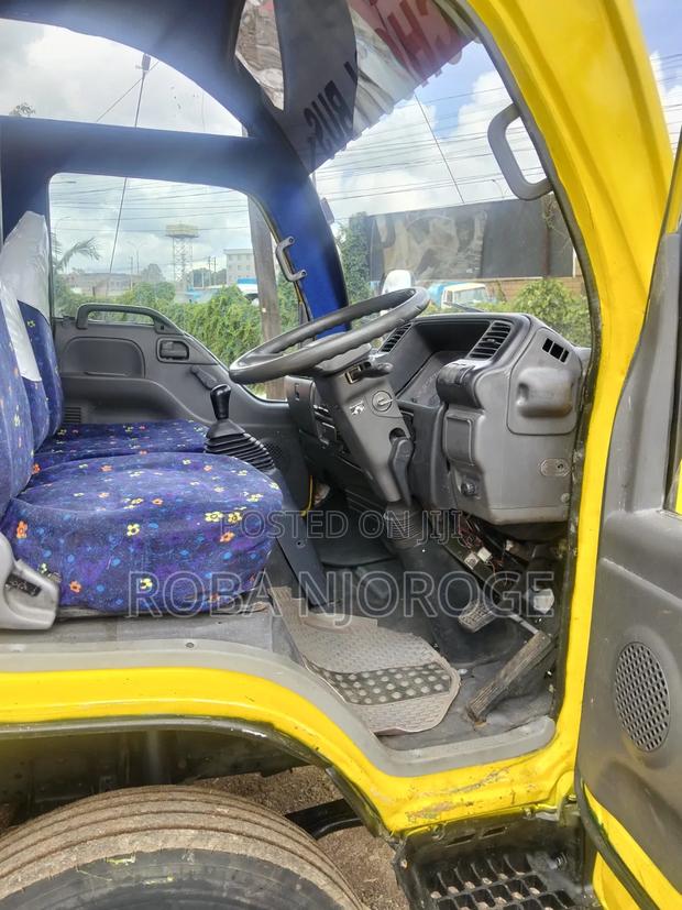 Isuzu NQR 2014 Beige - thumbnail 5