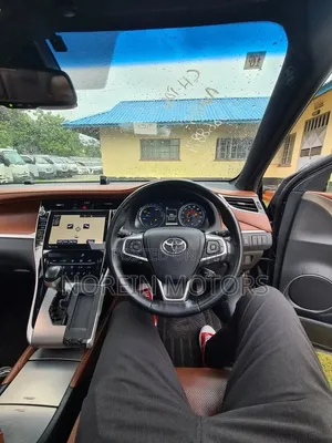 Toyota Harrier 2.5 Hybrid 4WD 2019 Matt Black