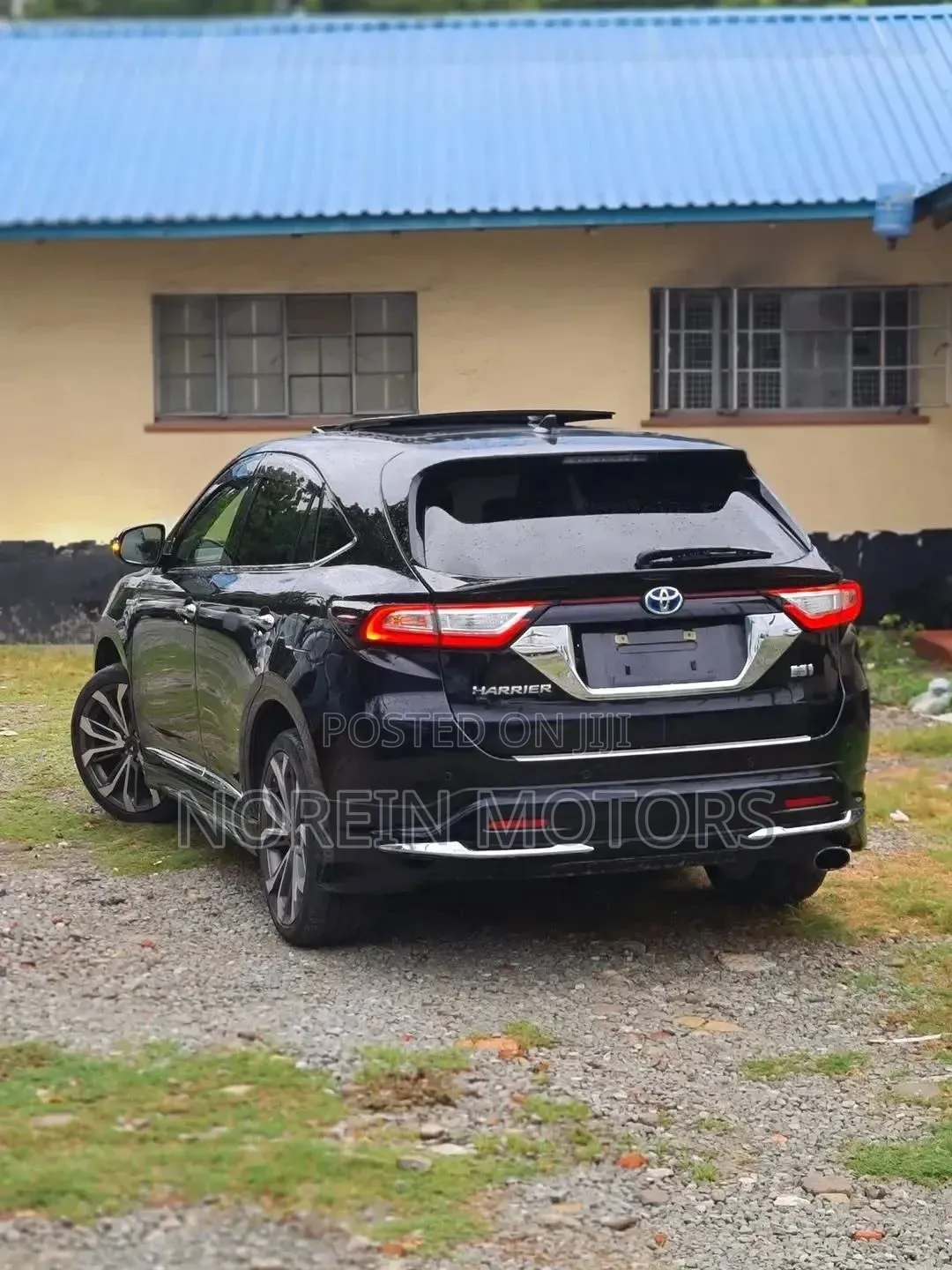 Toyota Harrier 2.5 Hybrid 4WD 2019 Matt Black