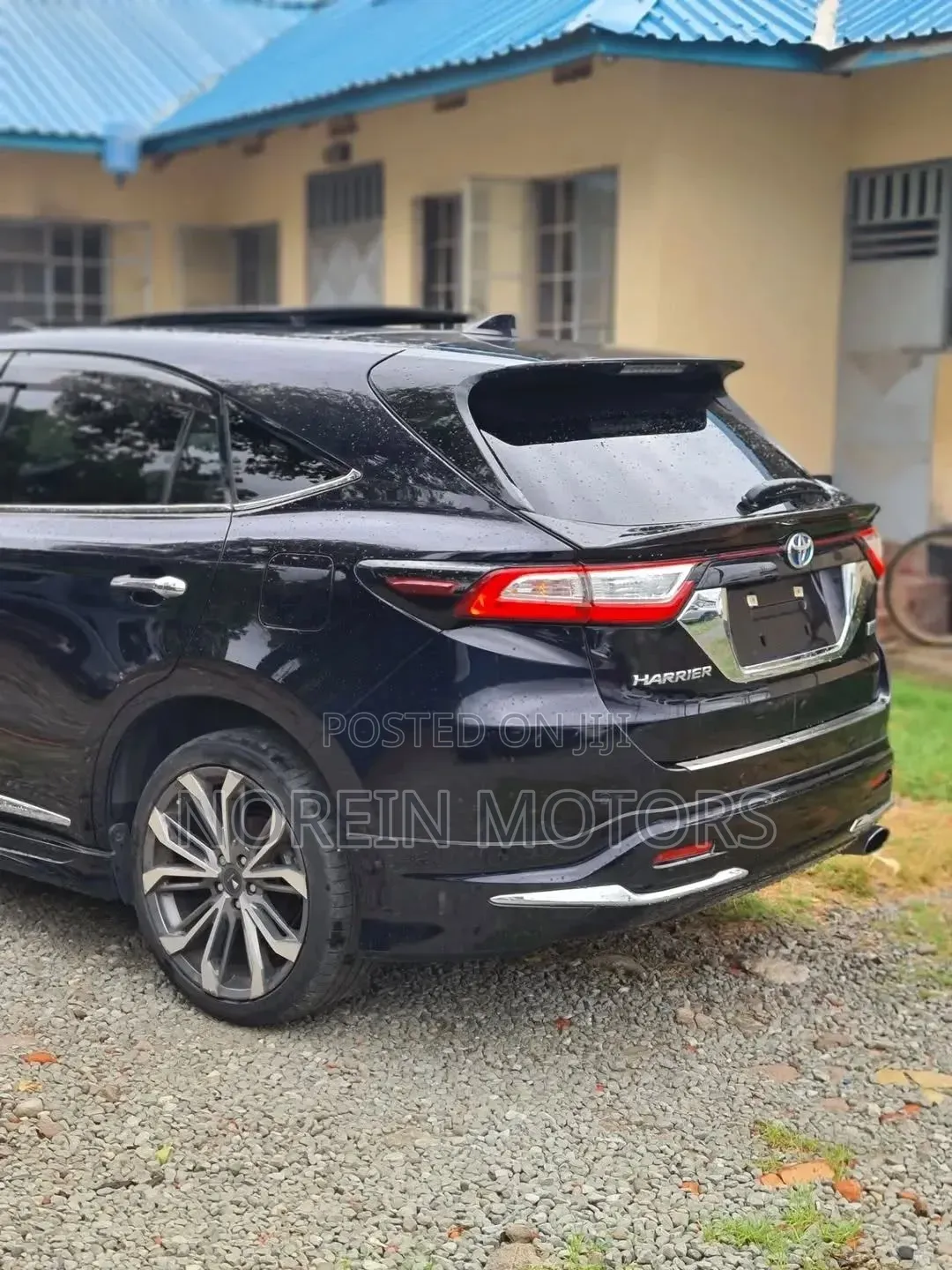 Toyota Harrier 2.5 Hybrid 4WD 2019 Matt Black