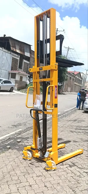1.5ton Manual Stacker