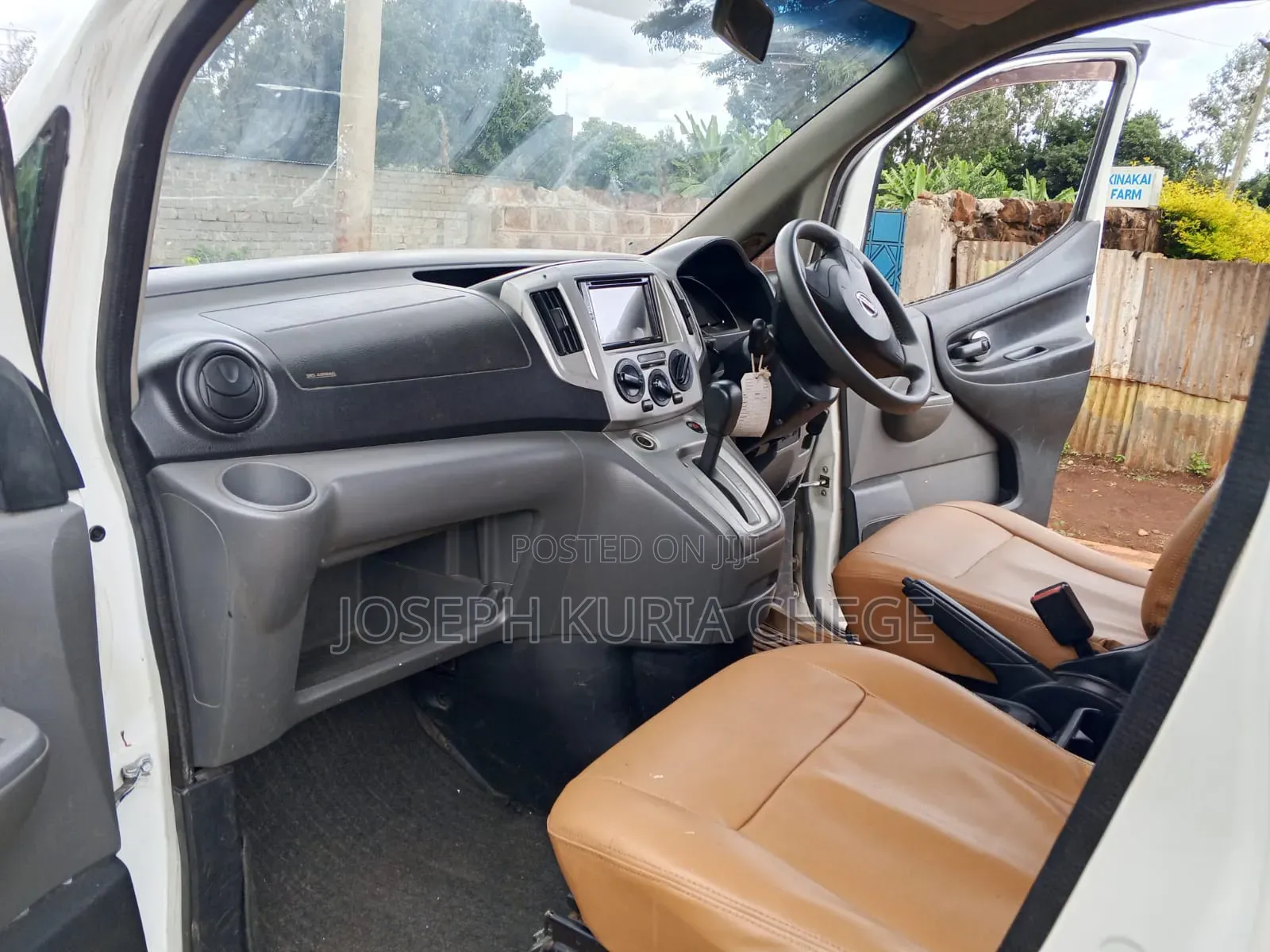 Nissan NV200 2011 White