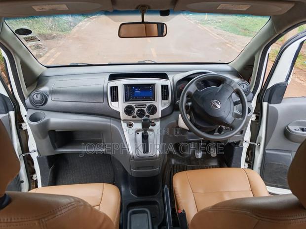 Nissan NV200 2011 White - thumbnail 7