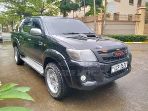 Toyota Hilux 2011 Black
